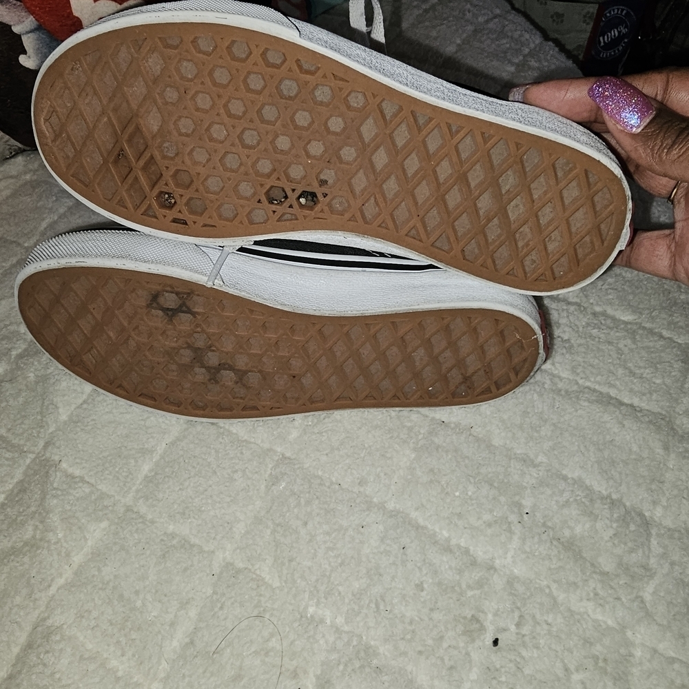 Vans Classic Black and White Lace-Up Sneakers - Picture 5 of 8